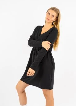 Kleid NORDFLAAR Black -Noorlys winter fair studio cozy schoen nachhaltig faire mode bio summer 229