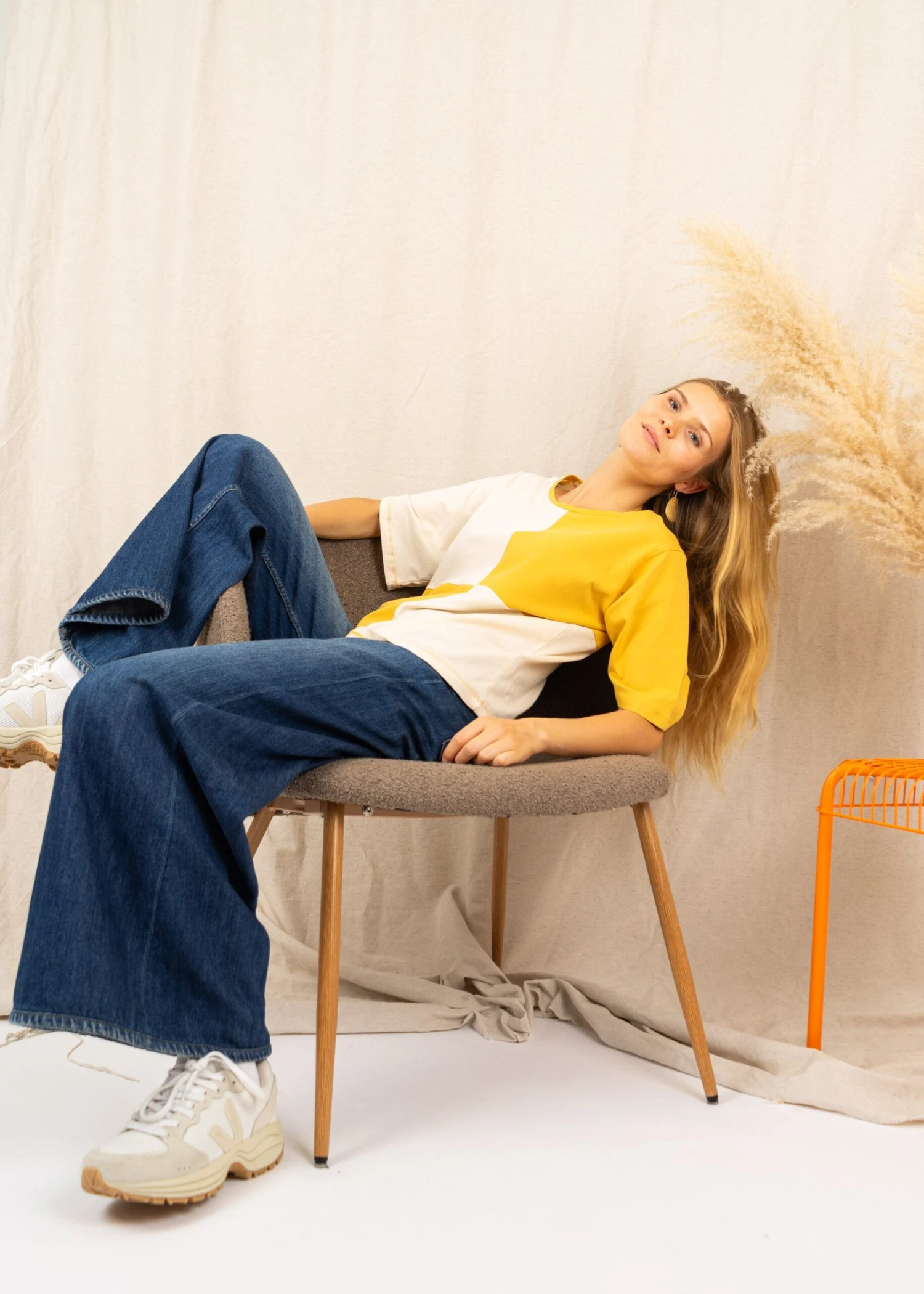 T-Shirt FIERNKANT HoneyGold/PearledIvory 2 T-Shirt FIERNKANT HoneyGold/PearledIvory – Bild 2