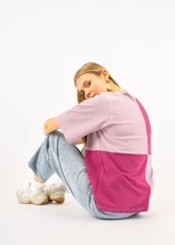 T-Shirt FIERNKANT Beaujolais/Mauve 13 T-Shirt FIERNKANT Beaujolais/Mauve -Noorlys winter fair studio cozy schoen nachhaltig faire mode bio summer 50