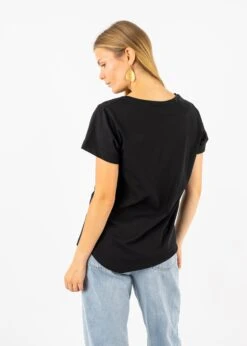 T-Shirt SCHIER Black 8 T-Shirt SCHIER Black -Noorlys winter fair studio cozy schoen nachhaltig faire mode bio summer 67