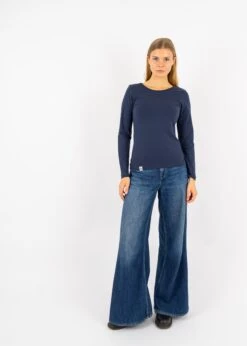 Longsleeve ELISE Navy 9 Longsleeve ELISE Navy -Noorlys winter fair studio cozy schoen nachhaltig faire mode bio summer 7